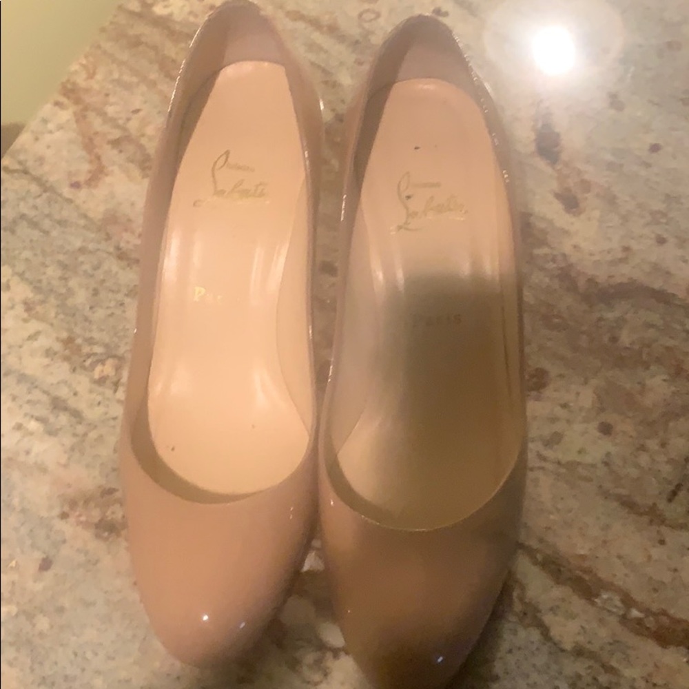 Women’s shoes